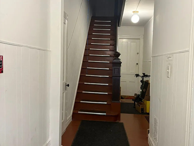 83 Sachem St #2 — Photo 10