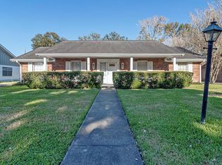 3100 Bryan Ave, Groves, TX 77619