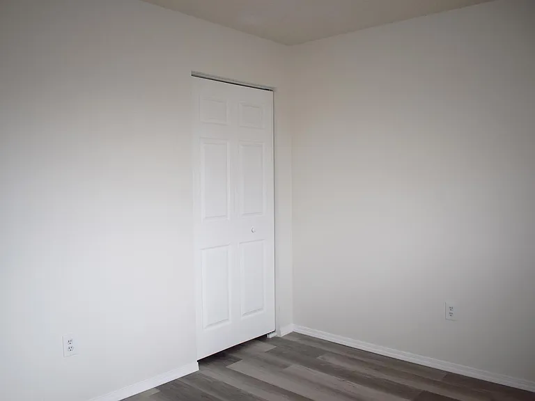 2600 Woodwind Ct — Photo 14
