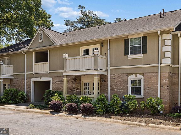2nd image of 6900 Roswell Rd APT Q6