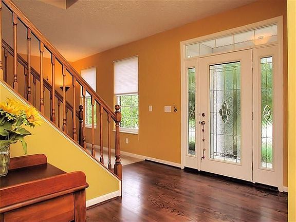 3rd image of 6848 Summer Field Dr
