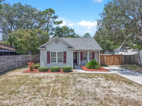 123 NE 18th Street, Oak Island, NC 28465