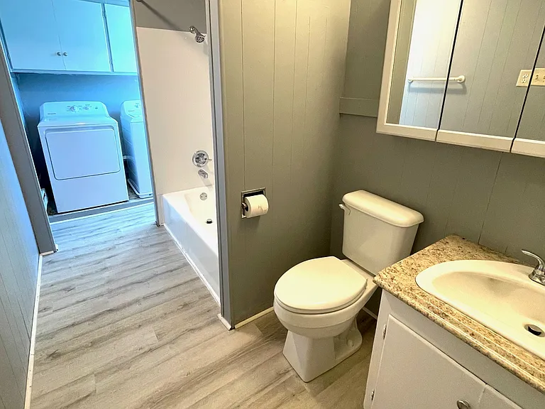 520 Main St #2 — Photo 11