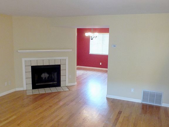 3rd image of 125 Monte Villa Ct