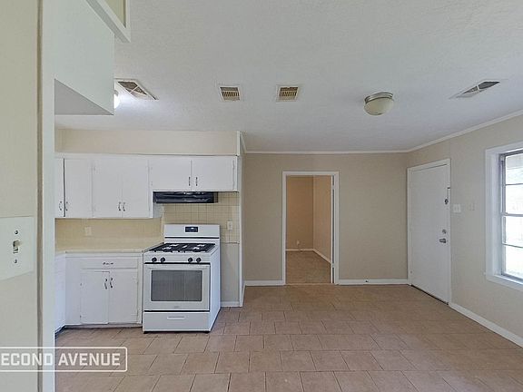 4th image of 2730 Tidewater Dr