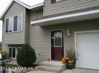 4251 Mallard Pl SE, Rochester, MN 55904