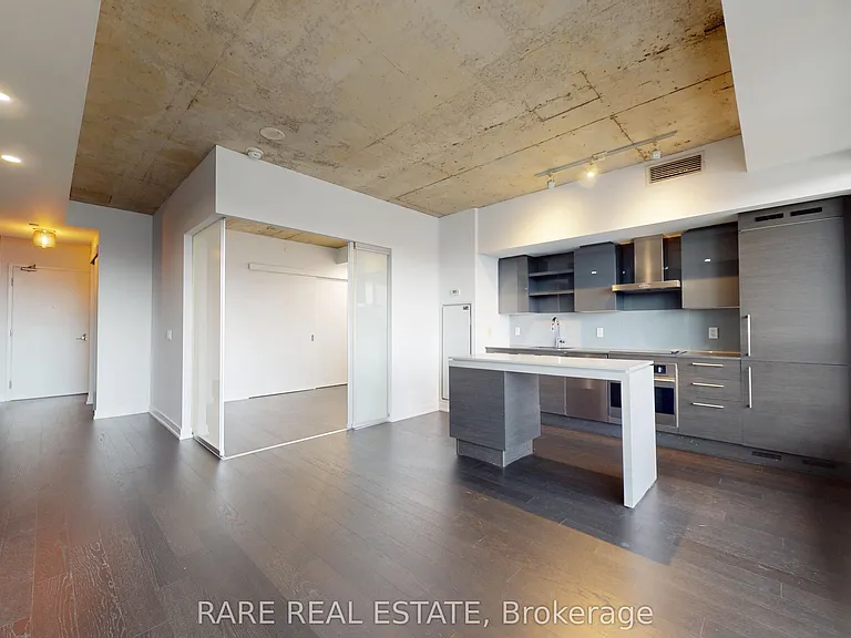 1030 King St W #26 — Photo 5