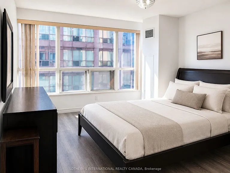 909 Bay St #1901 — Photo 11