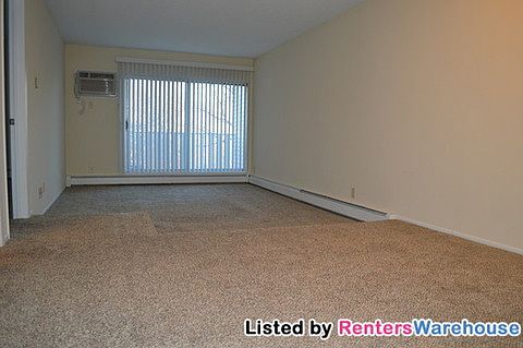 3rd image of 1601 N Innsbruck Dr NE #382