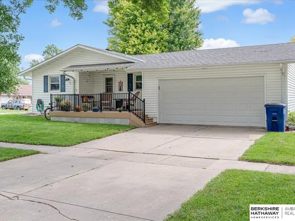 901 Howard St, Scribner, NE 68057