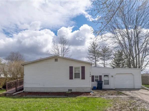 139 E Lake Ct, Lagrange, OH 44050