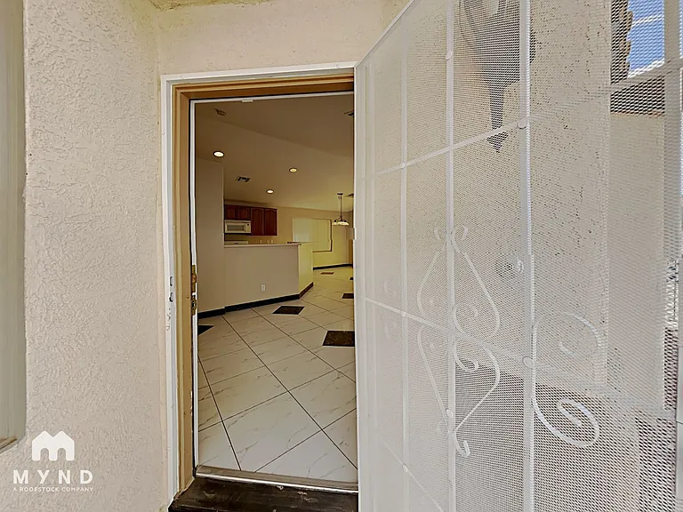 6375 Strongbow Dr — Photo 3