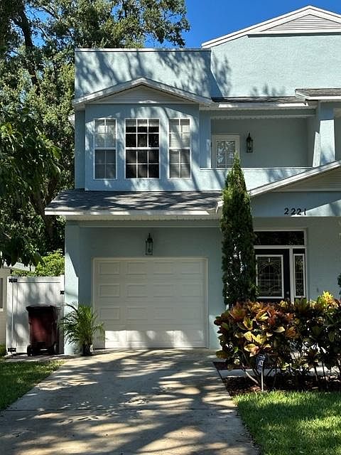 Front of townhome