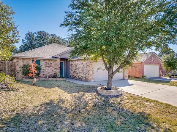 1014 King St, Weatherford, TX 76086