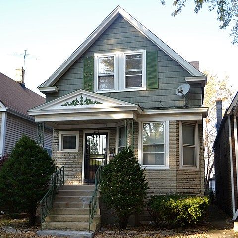 1st image of 2142 W Waveland Ave #1