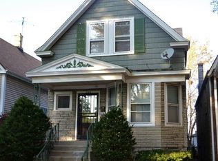 2142 W Waveland Ave #1, Chicago, IL 60618