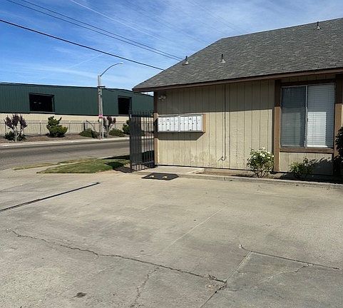 2nd image of 3352 N Marks Ave #10
