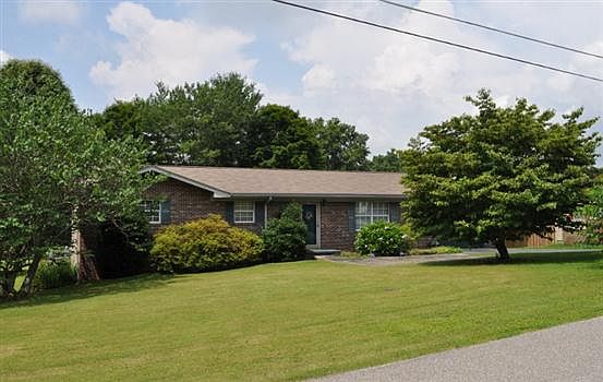1st image of 120 Lewis Dr
