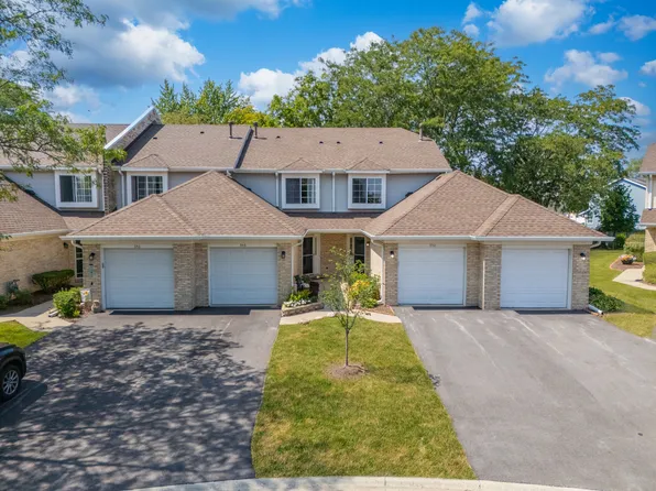 348 Lakeview Cir, Bolingbrook, IL 60440