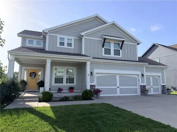 10411 N Chelsea Ave, Kansas City, MO 64156