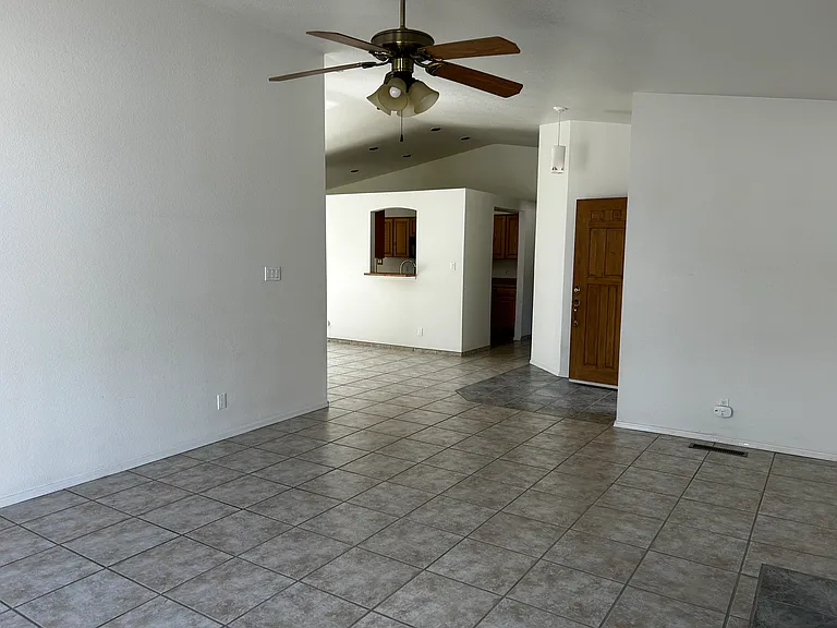 7301 Quail Springs Pl NE — Photo 1