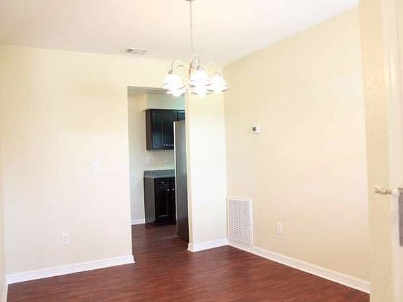 5th image of 664 Sagamore Dr