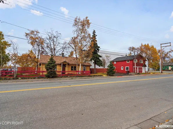 624 Karluk St, Anchorage, AK 99501