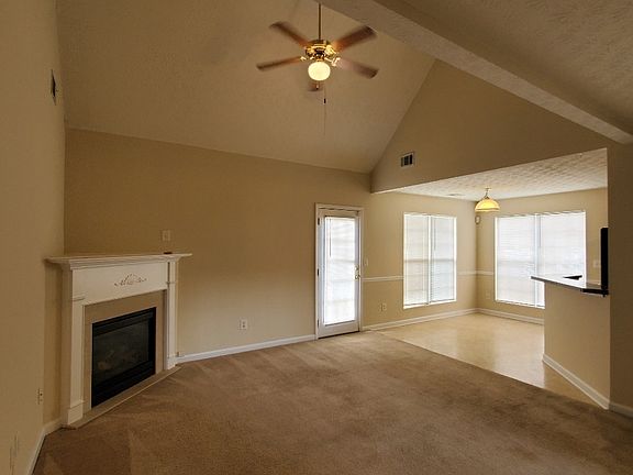 3rd image of 1525 New Orleans Way