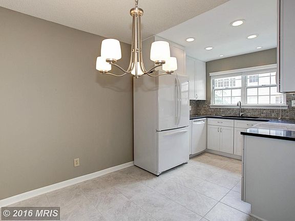 5th image of 12113 Greenway Ct APT 176