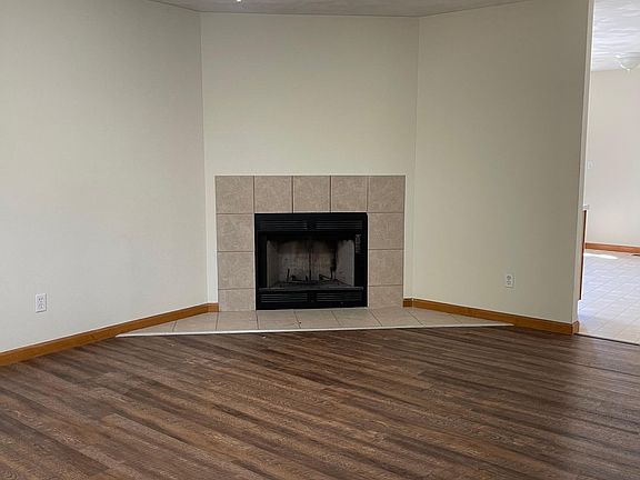 Flooring in similar unit