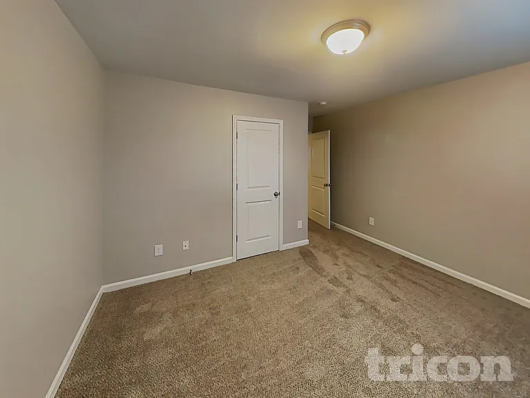919 Dovefield Ln — Photo 14