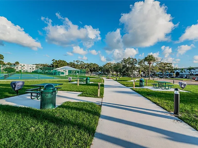 2040 World Parkway Blvd #34 — Photo 39