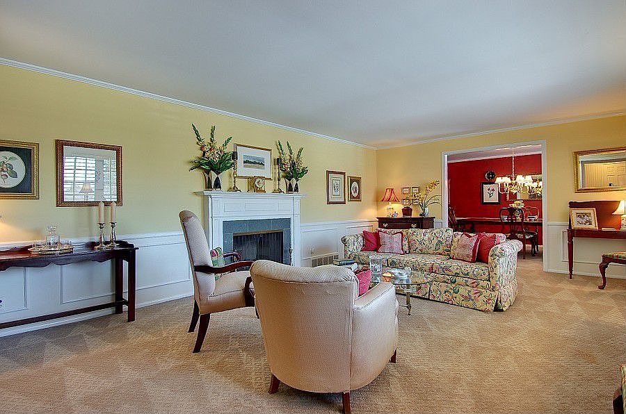 2nd image of 1341 Kingston Dr