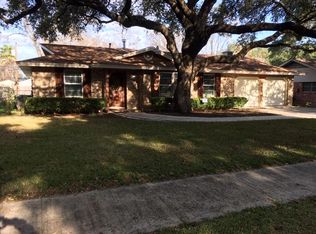 11631 Lida Rose Dr, San Antonio, TX 78216