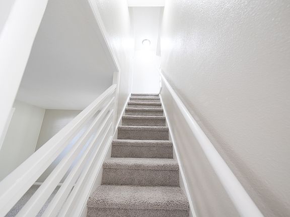 2nd image of 4100 S Hooker St #421ba912b