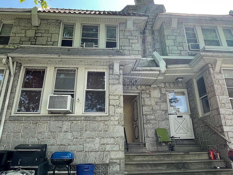 1st image of 3212 Wellington St Floor 2