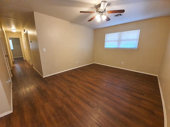 2nd image of 617 N Tompkins Dr