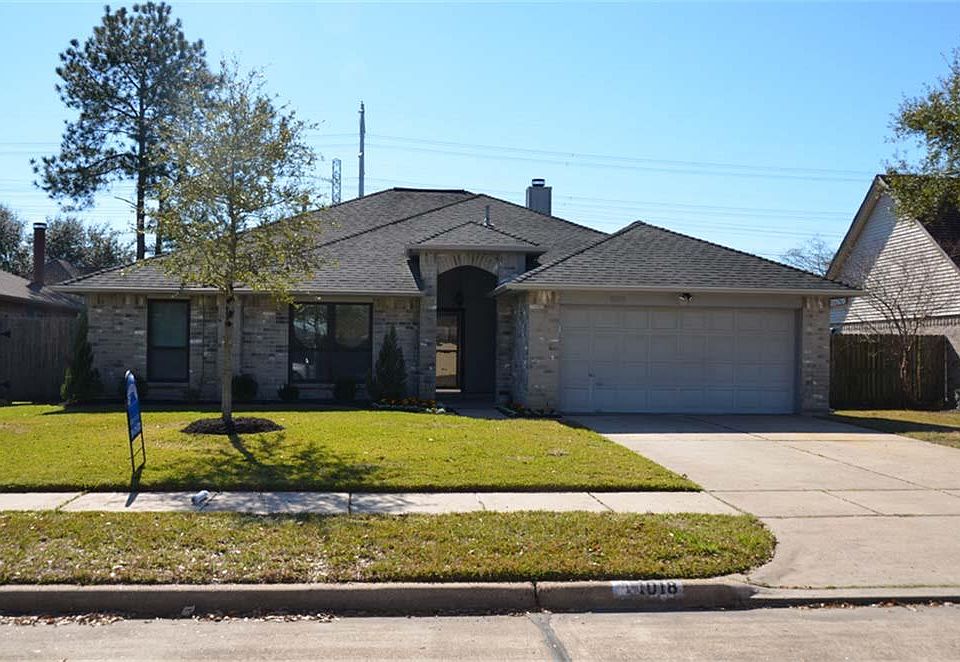 1st image of 1018 Willowbriar Ln