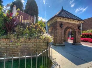 206-10 Emily Rd #40L, Bayside, NY 11360