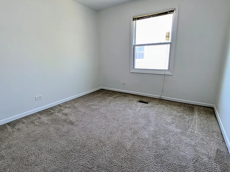 233 Sunset Ct #233 — Photo 9
