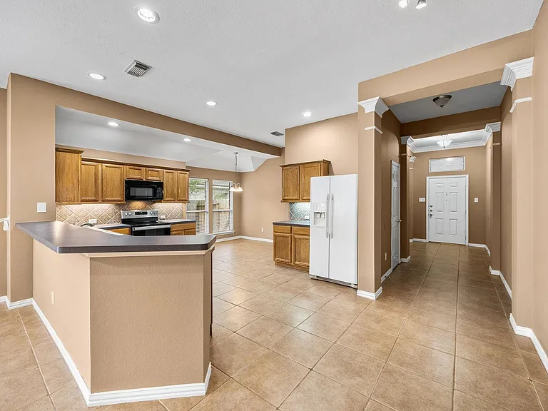 7206 Hollow Field Ln — Photo 5