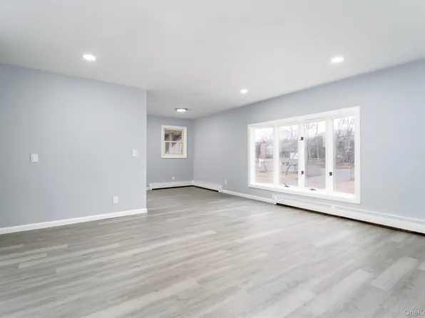 48 Hawkins Road, Centereach, NY 11720