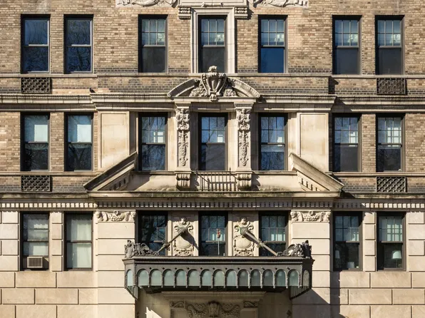225 Central Park West 420A image 13 of 14