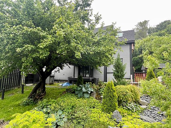 4th image of 1 Spear Avenue