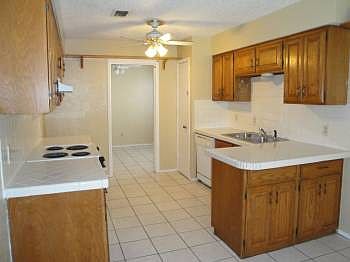 5th image of 533 Michael Dr
