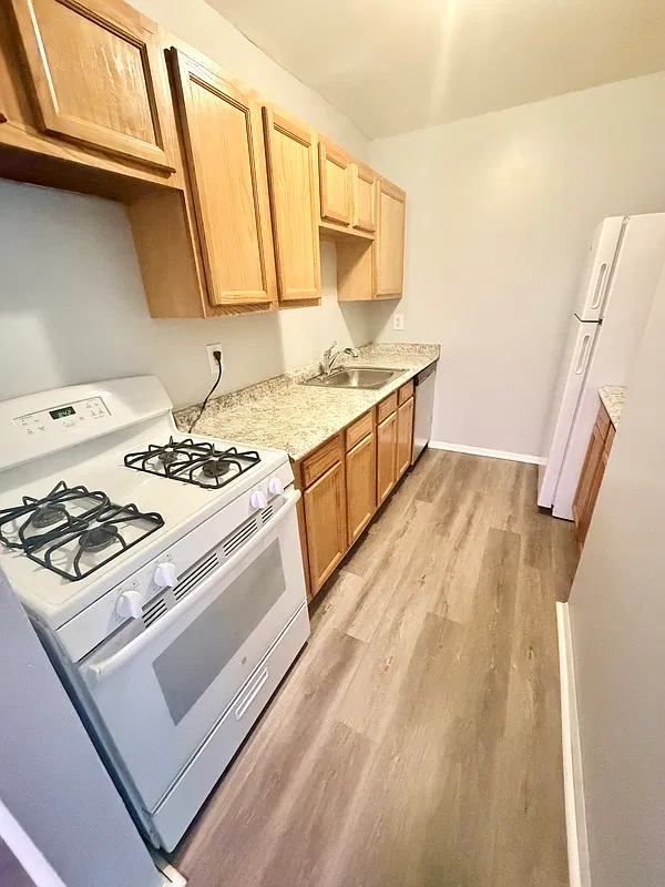 3810 Chamberlayne Ave — Photo 2