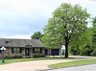 102 South Blvd, Poteau, OK 74953