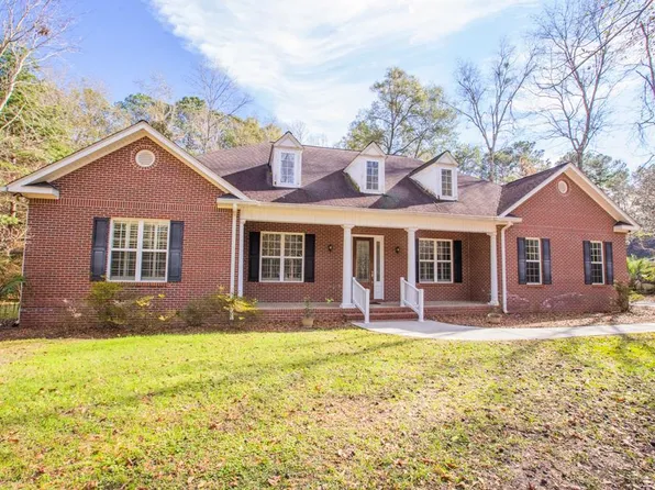 49 Stone Bridge Dr, Thomasville, GA 31757