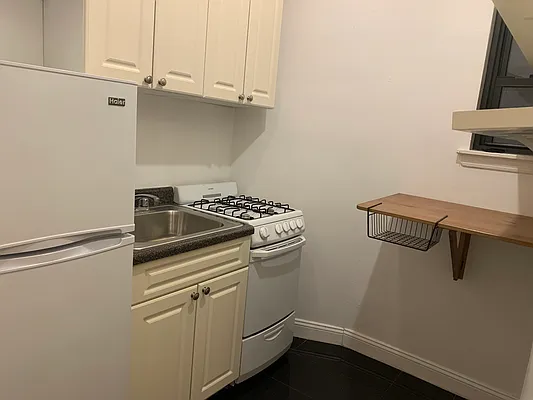 Rented by Prince Real Estate Associates LLC | media 9