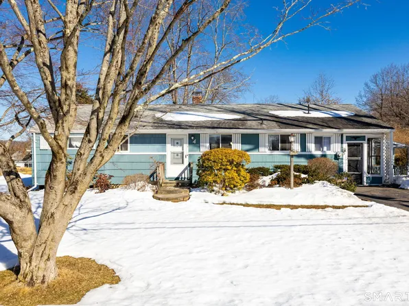 4 Lewis Street, Simsbury, CT 06081